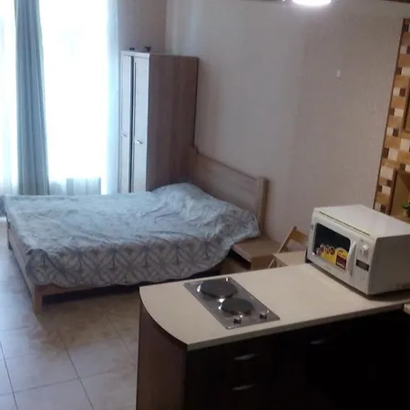 Arkadia Hills Apartment
